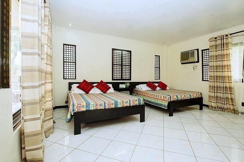 Reddoorz Premium @ Ouan'S The Farm Resort Lucena Exterior photo